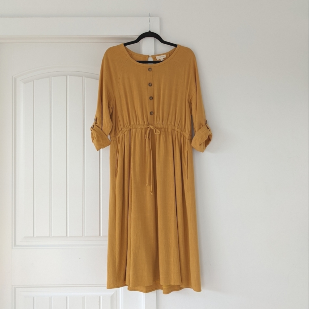 Mustard yellow midi dress from Piper and Scoot